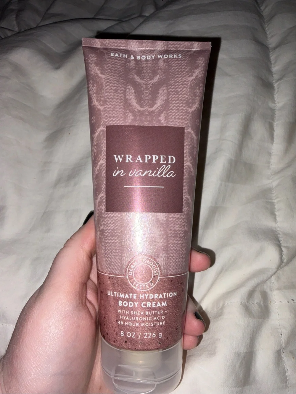 Brand New Bath & Body Works Wrapped in Vanilla Ultimate Hydration Body Cream🔥
